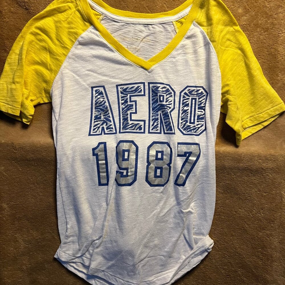 Aeropostale Size Medium T-Shirt White Yellow‎ Metallic Silver Stretch Top C03